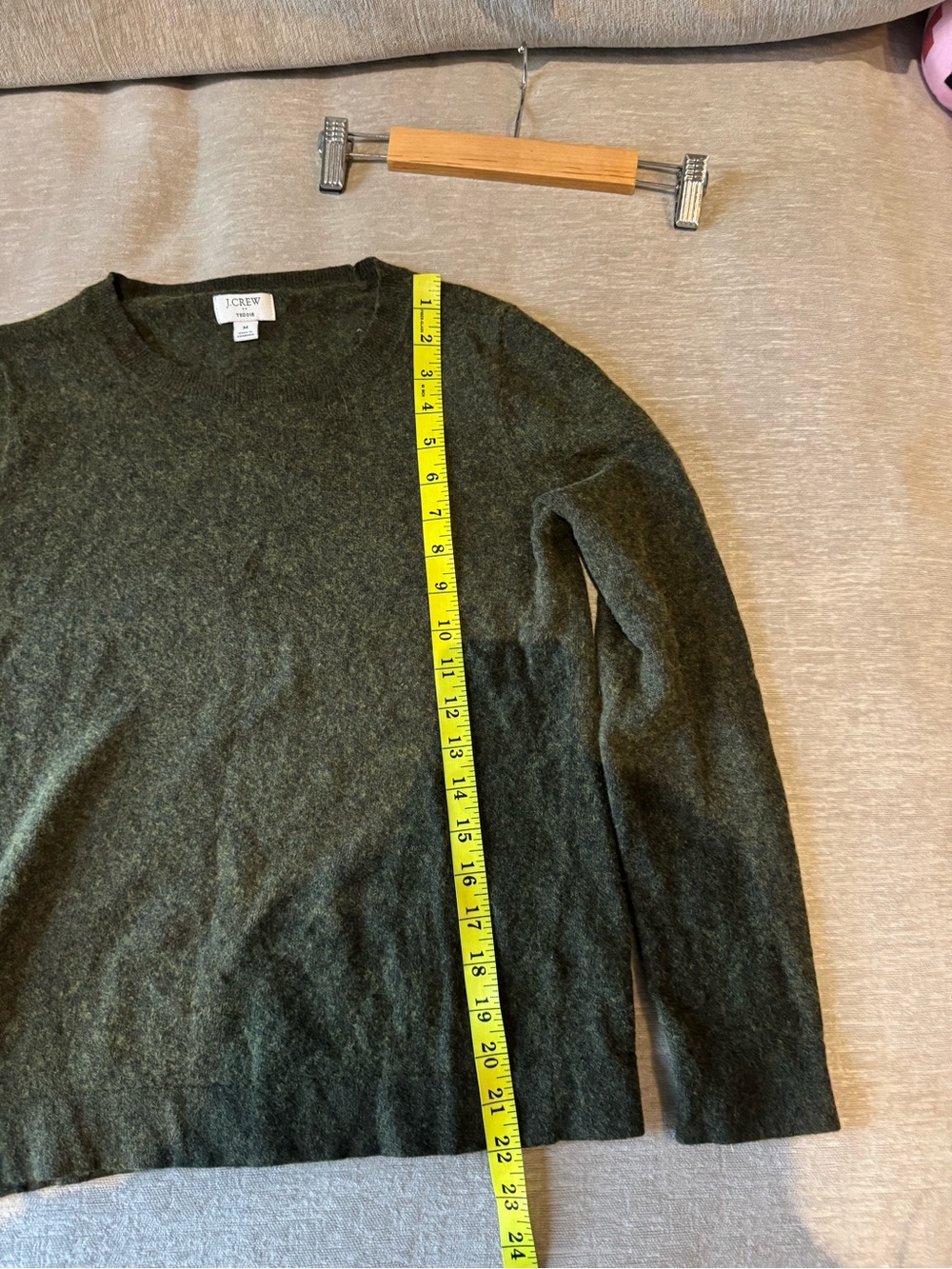 J.Crew Teddie Merino Wool Blend Sweater Medium Olive Green Crewneck Soft Classic - Picture 9 of 10